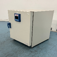 Thermo HERAtherm Refrigerated Incubator image 1